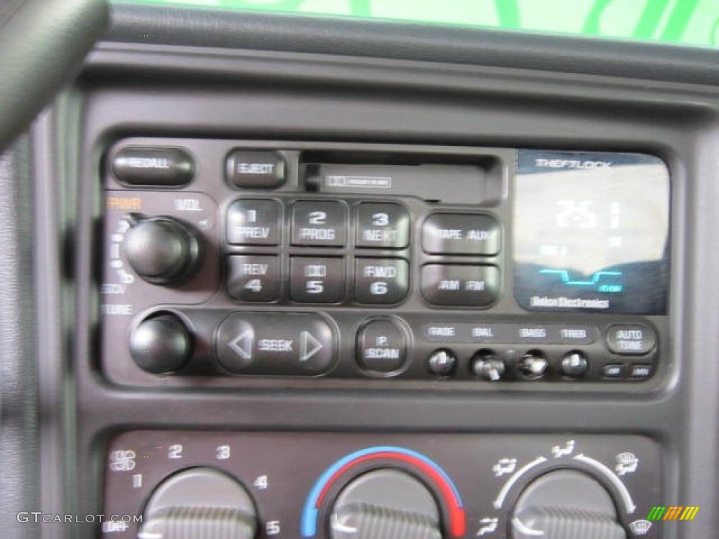1999 Silverado 1500 LS Z71 Extended Cab 4x4 - Victory Red / Graphite photo #24