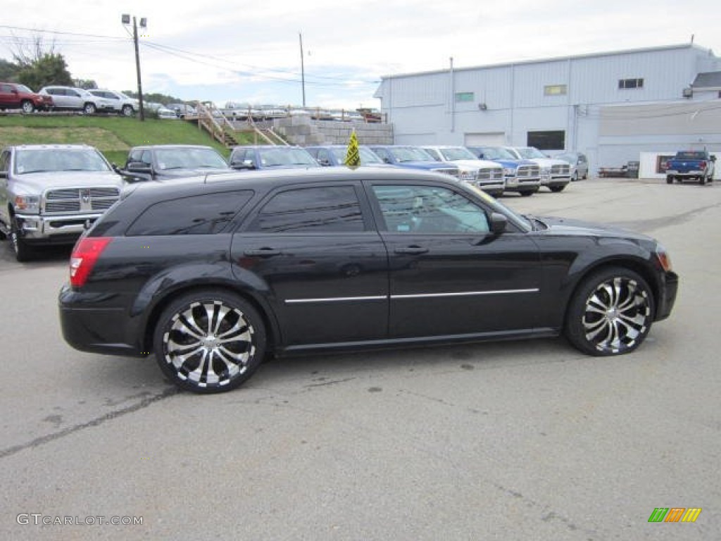 Brilliant Black Crystal Pearl 2007 Dodge Magnum SE Exterior Photo #53885642