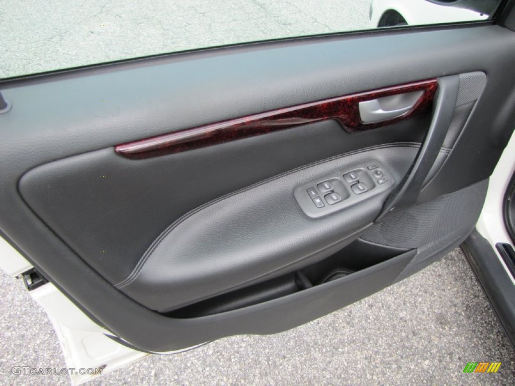 2003 Volvo S60 2.4T Graphite Door Panel Photo #53886914