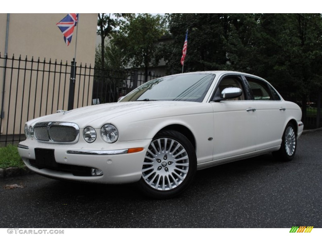 Porcelain White Jaguar XJ