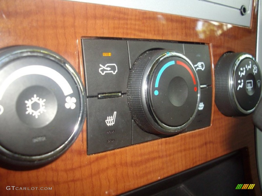 2008 Chevrolet Equinox LTZ AWD Controls Photo #53888495