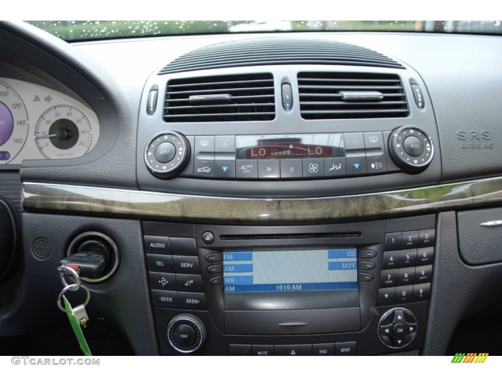 2003 Mercedes-Benz E 500 Sedan Controls Photo #53888630