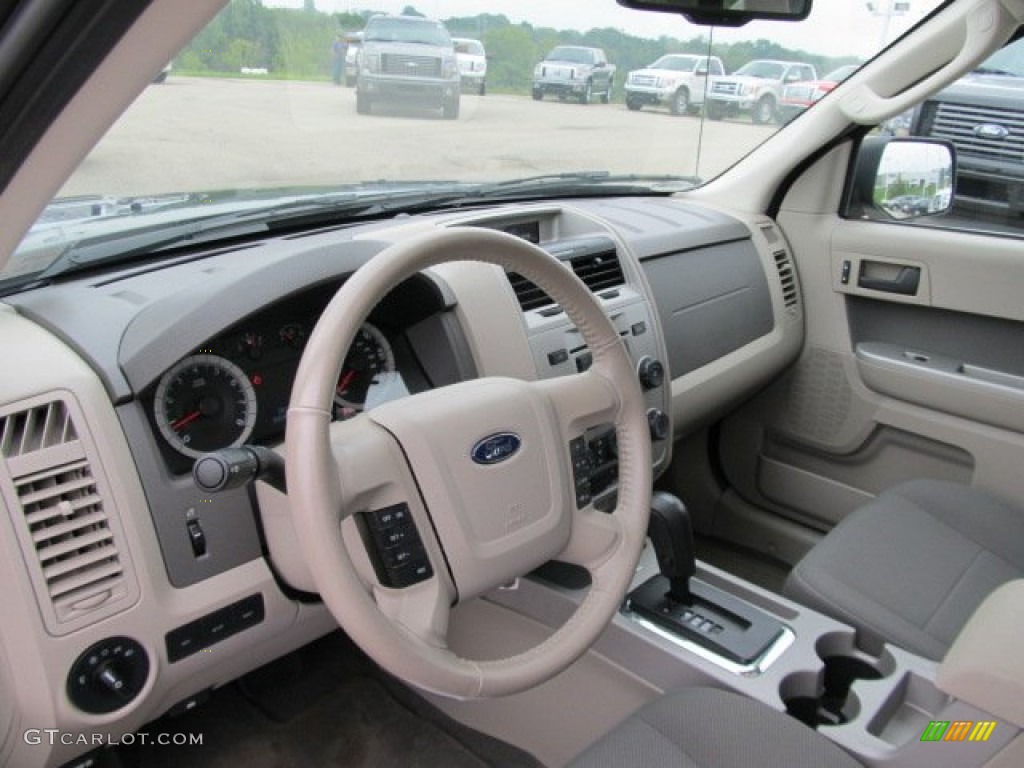 2009 Escape XLT V6 4WD - Sterling Grey Metallic / Stone photo #15