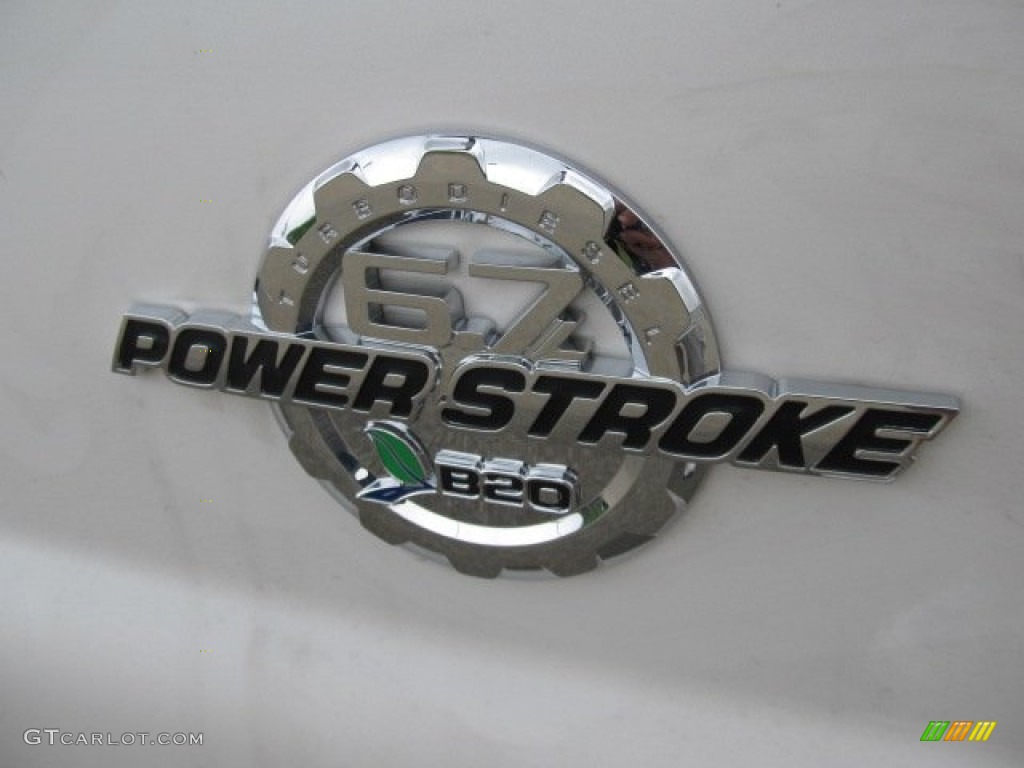 2011 Ford F350 Super Duty Lariat Crew Cab Dually Marks and Logos Photos
