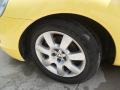 2003 Volkswagen New Beetle GLX 1.8T Coupe Wheel and Tire Photo