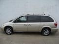 2005 Linen Gold Metallic Chrysler Town & Country Limited  photo #20
