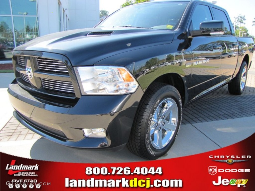 Brilliant Black Crystal Pearl Dodge Ram 1500