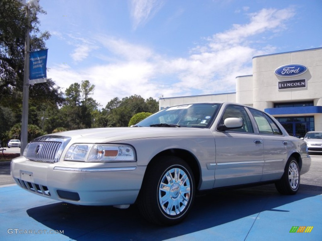 2006 Grand Marquis GS - Smokestone Metallic / Light Camel photo #1