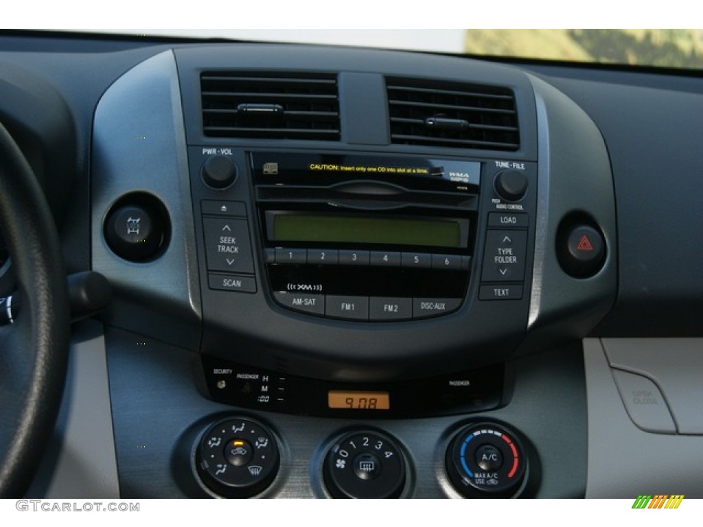 2011 RAV4 I4 4WD - Classic Silver Metallic / Ash photo #11