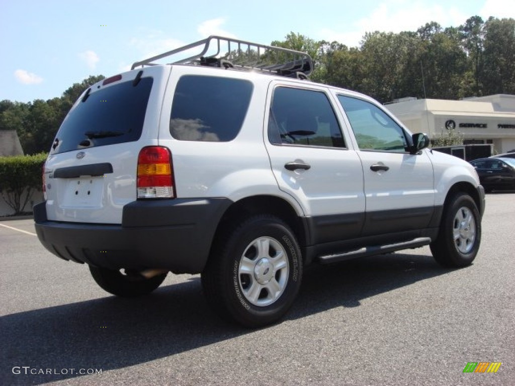 2004 Escape XLT V6 4WD - Oxford White / Medium/Dark Flint photo #4