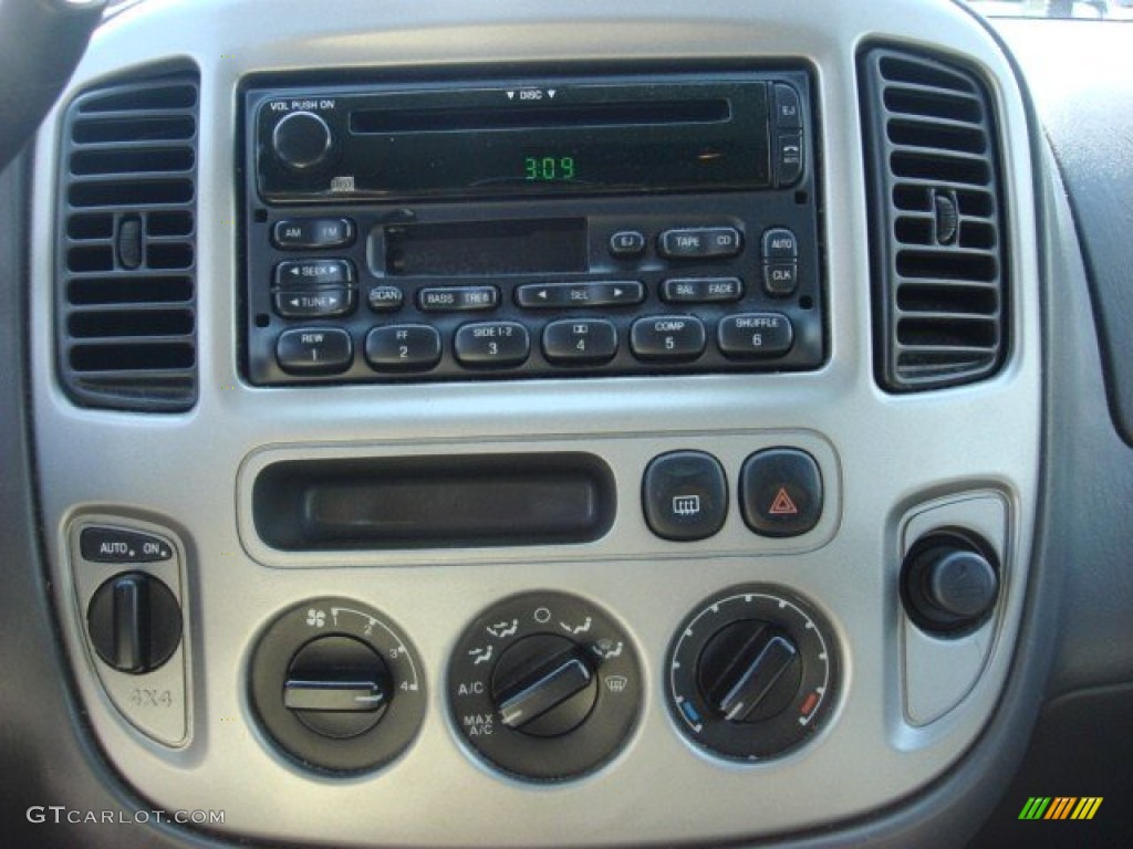 2004 Ford Escape XLT V6 4WD Audio System Photo #53909020