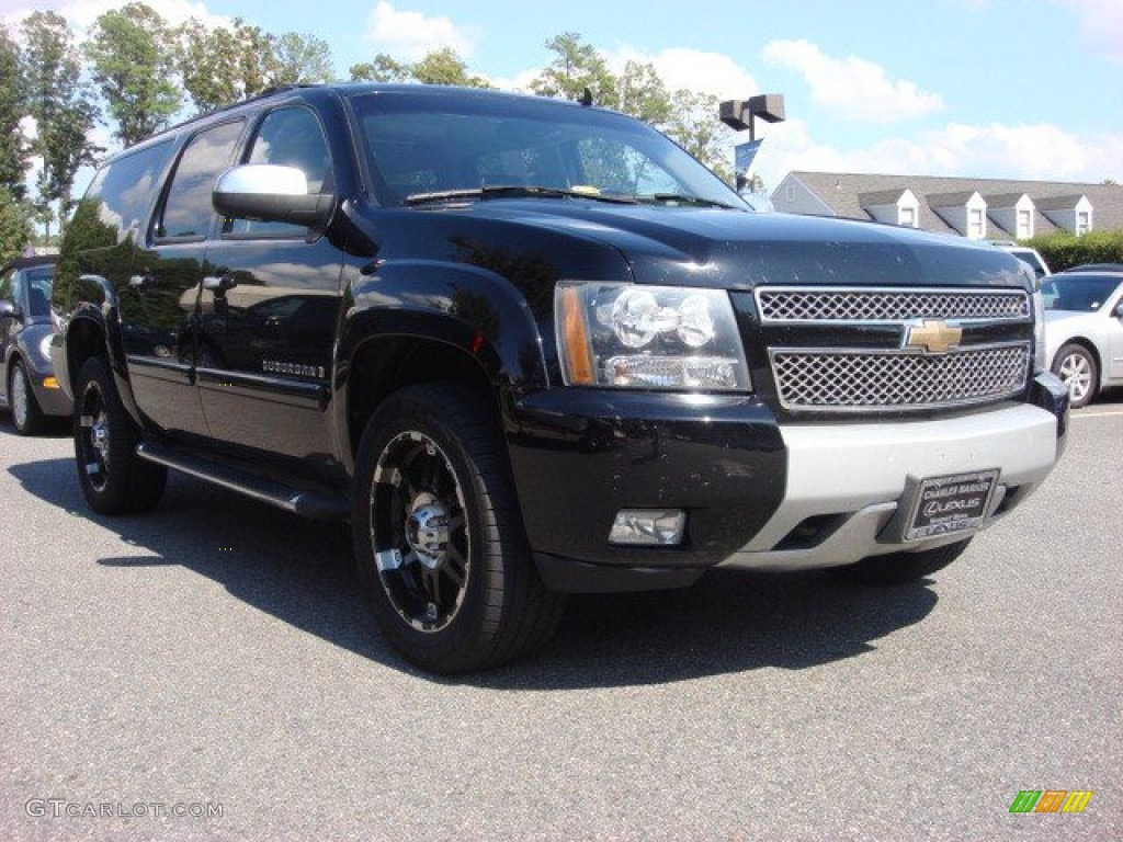2007 Suburban 1500 Z71 4x4 - Black / Light Titanium/Ebony photo #1