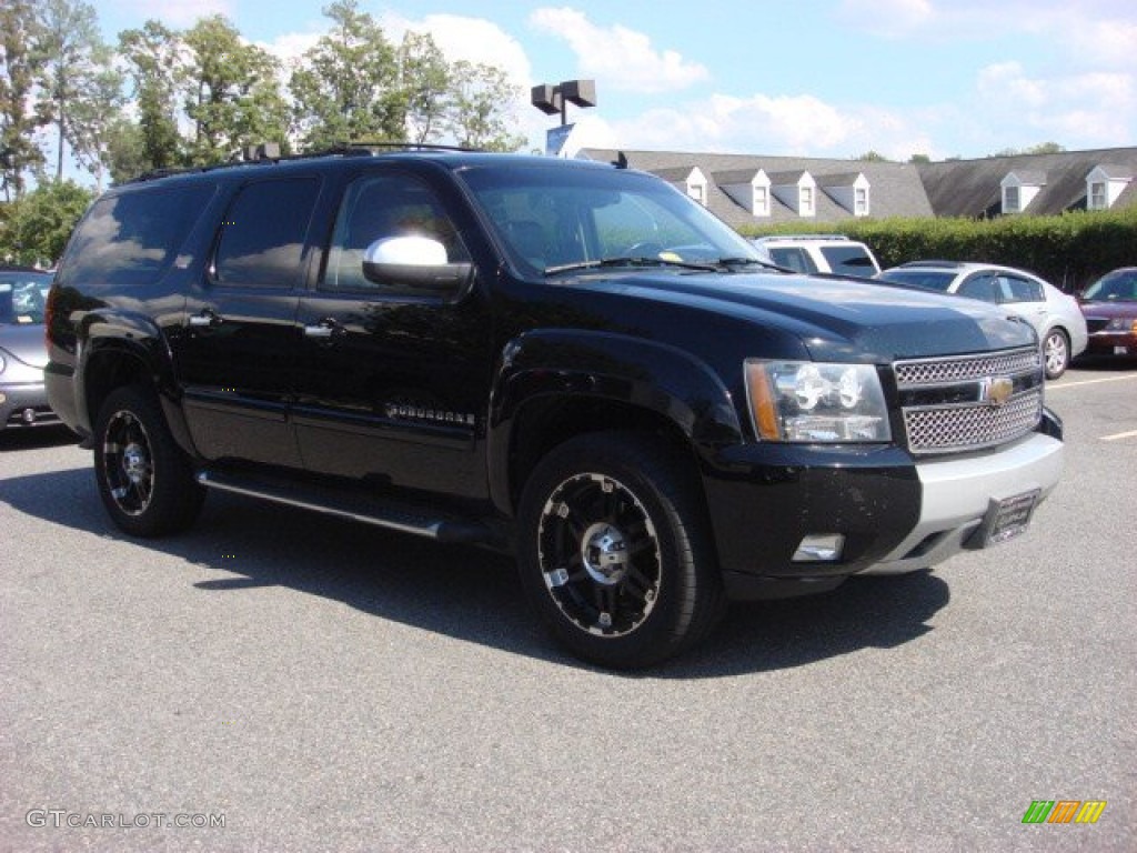2007 Suburban 1500 Z71 4x4 - Black / Light Titanium/Ebony photo #2