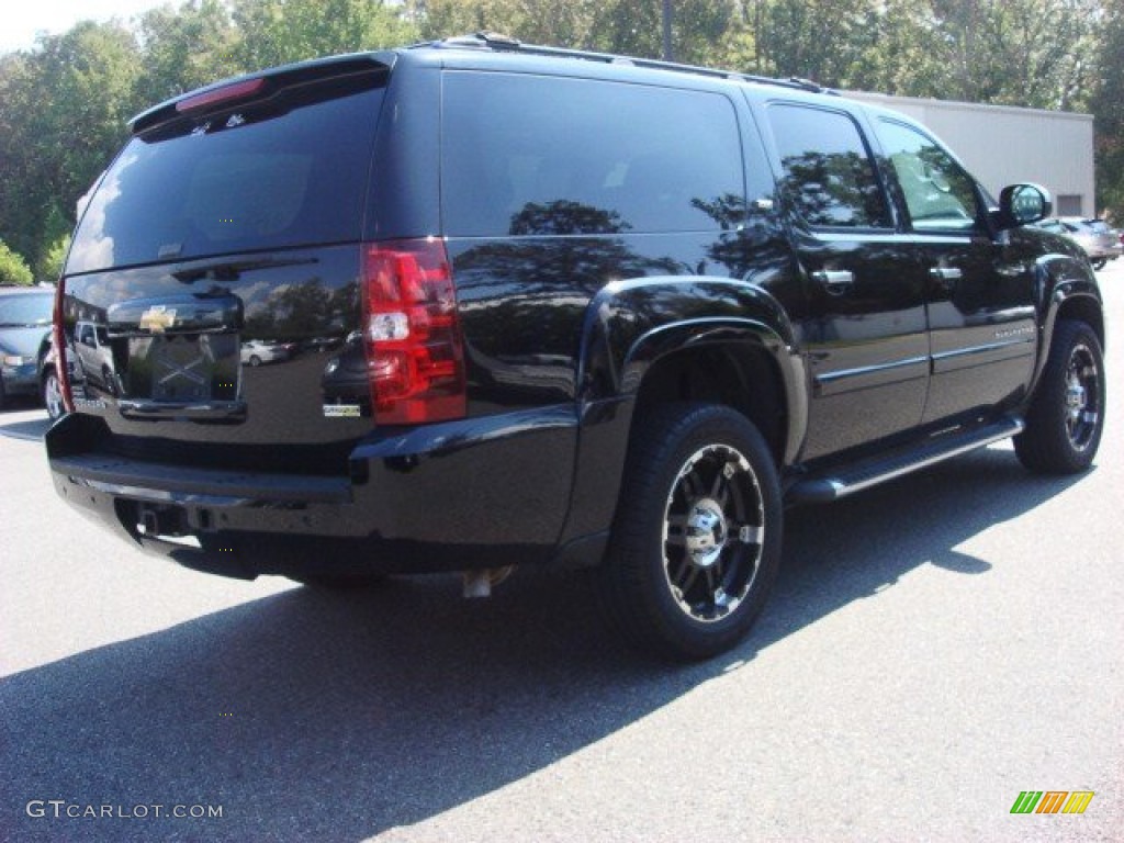 2007 Suburban 1500 Z71 4x4 - Black / Light Titanium/Ebony photo #3