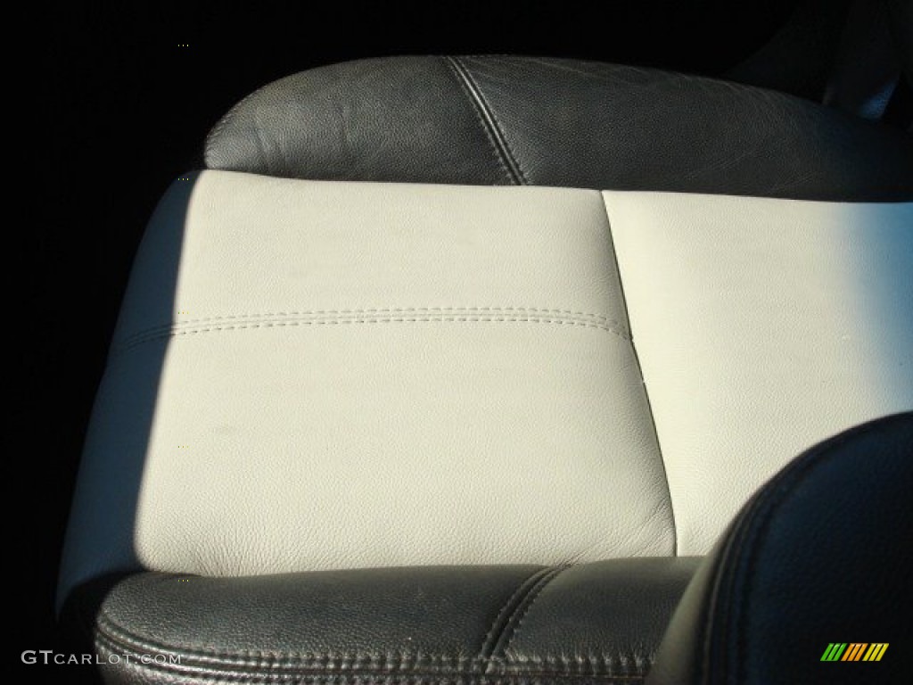 2007 Suburban 1500 Z71 4x4 - Black / Light Titanium/Ebony photo #22