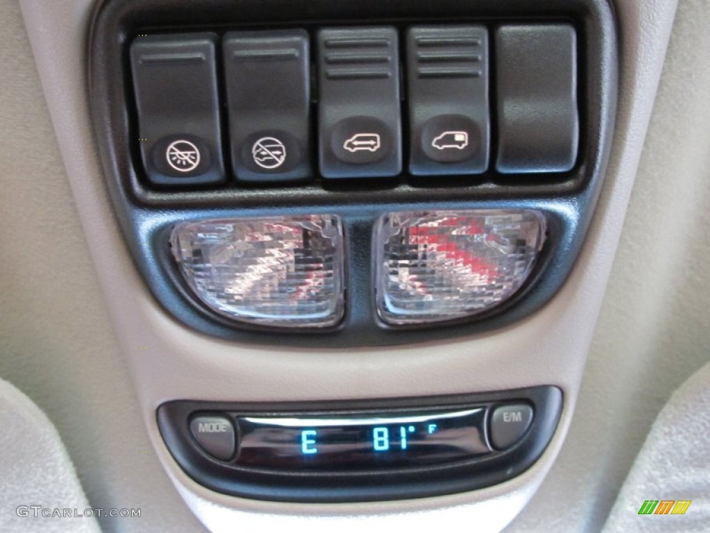 2000 Chevrolet Venture LS Controls Photos