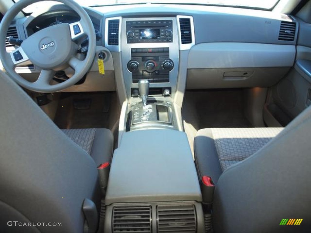 2008 Grand Cherokee Laredo 4x4 - Bright Silver Metallic / Dark Slate Gray/Light Graystone photo #10