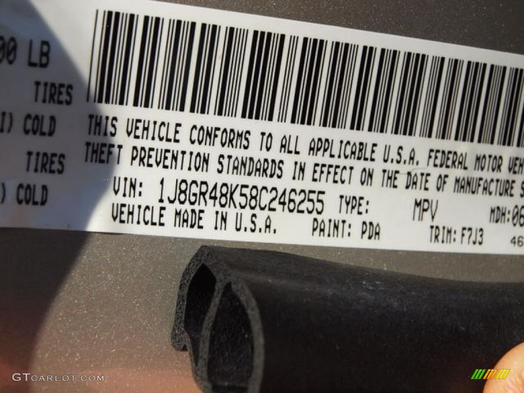2008 Grand Cherokee Laredo 4x4 - Bright Silver Metallic / Dark Slate Gray/Light Graystone photo #17