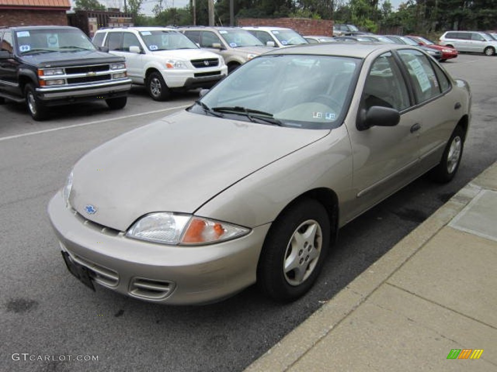 2000 Cavalier Sedan - Sandrift Metallic / Neutral photo #3