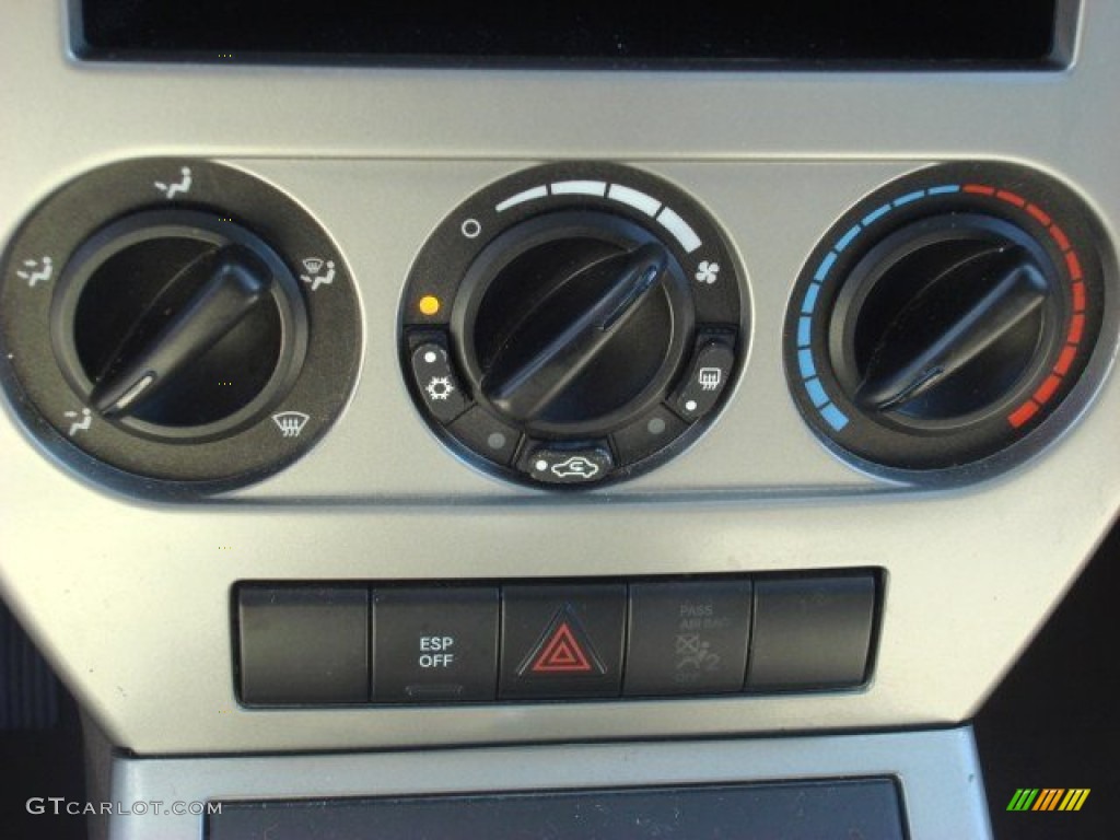 2007 Jeep Compass RALLYE Sport 4x4 Controls Photo #53911687