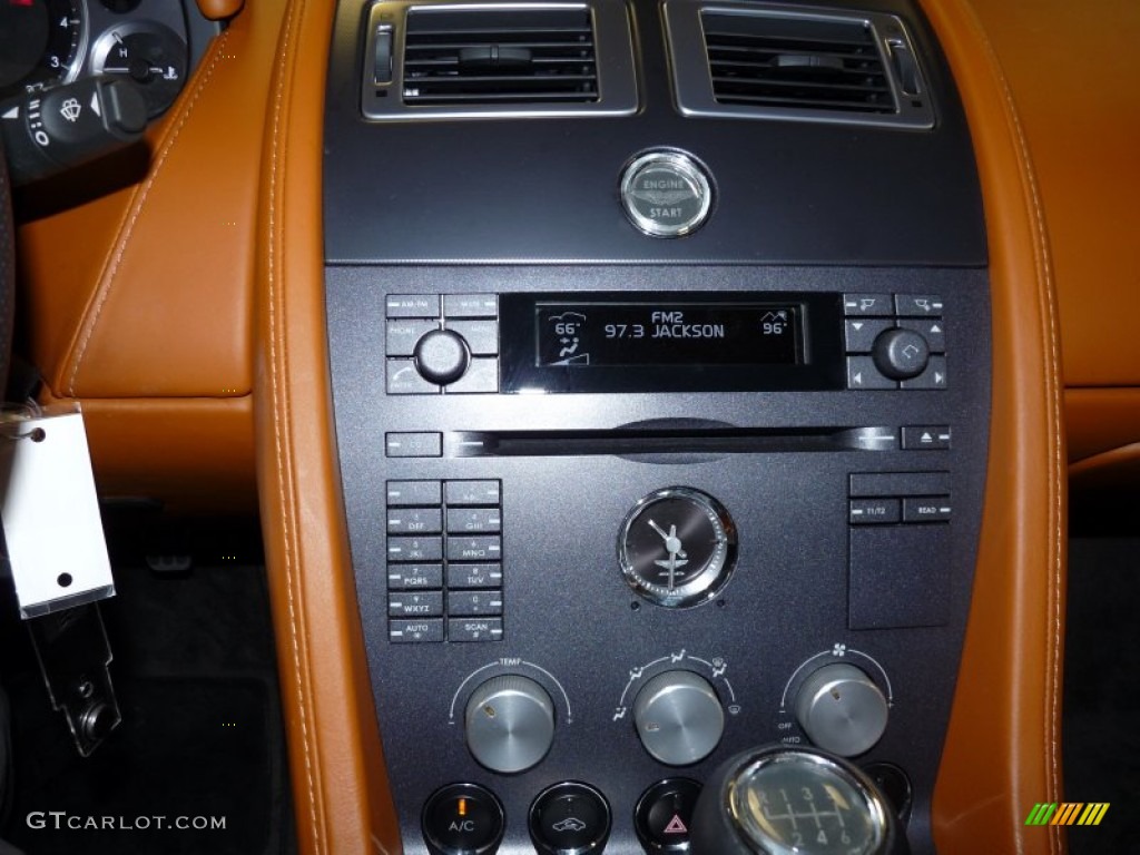 2006 Aston Martin V8 Vantage Coupe Audio System Photo #53913781