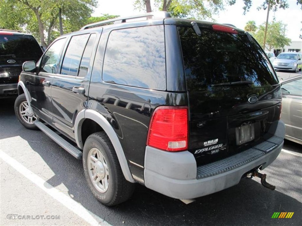 2002 Explorer XLS - Black Clearcoat / Midnight Grey photo #3