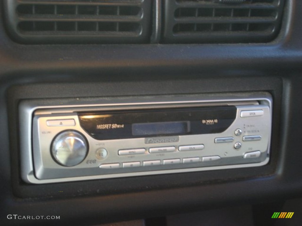 2001 Dodge Ram 1500 Sport Regular Cab 4x4 Audio System Photo #53914696