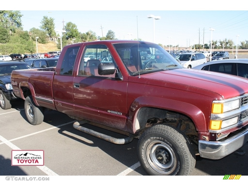 1994 C/K K2500 Extended Cab 4x4 - Dark Hunt Club Red Metallic / Red photo #1