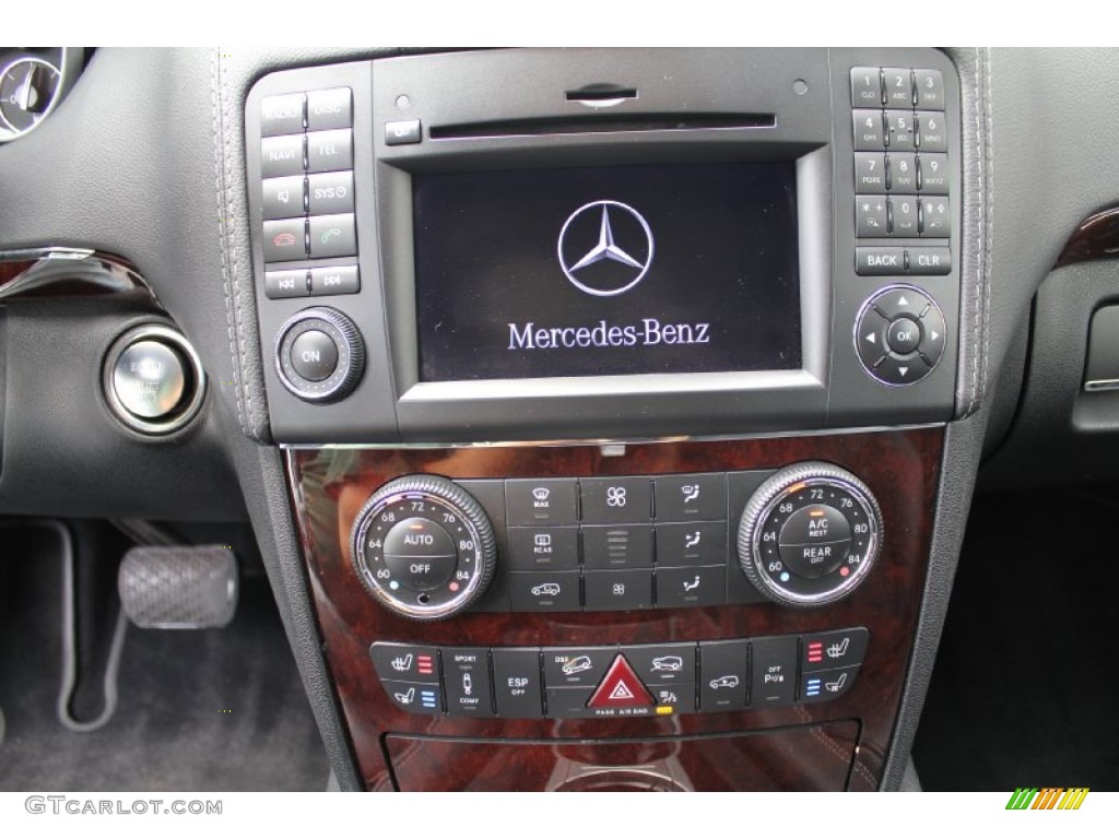 2010 Mercedes-Benz GL 550 4Matic Controls Photo #53916202