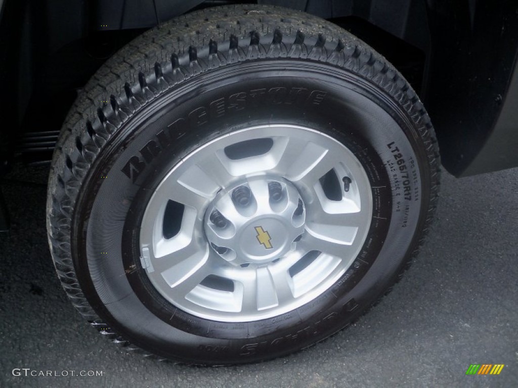 2011 Chevrolet Suburban 2500 LS 4x4 Wheel Photos