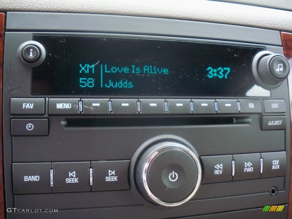 2011 Chevrolet Suburban 2500 LS 4x4 Audio System Photos