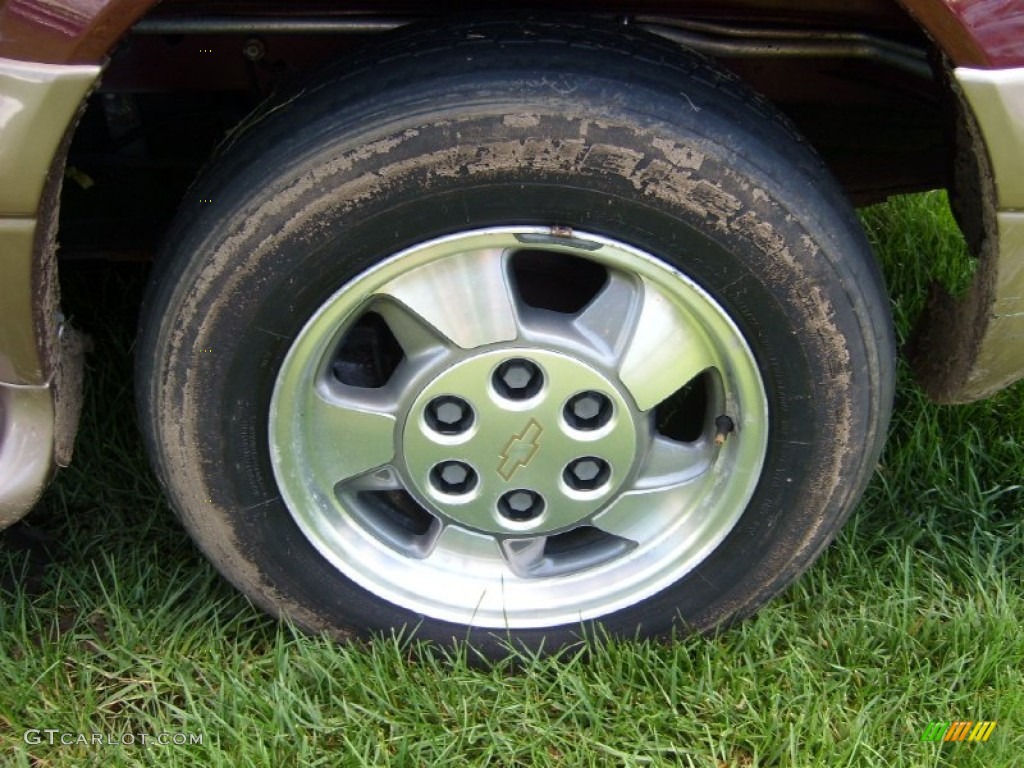 2003 Chevrolet Astro Standard Astro Model Wheel Photo #53919802