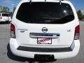 Avalanche White - Pathfinder LE Photo No. 4