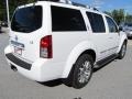 Avalanche White - Pathfinder LE Photo No. 5
