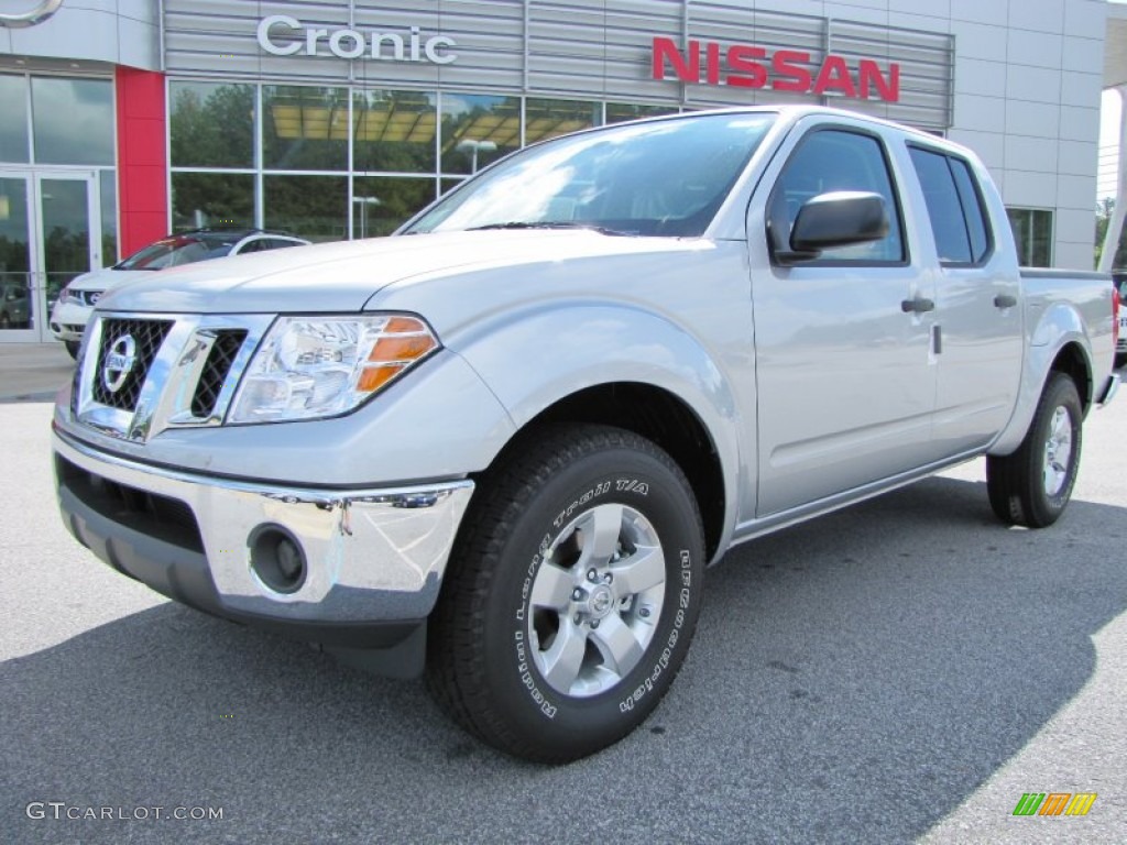 2011 Frontier SV Crew Cab - Radiant Silver Metallic / Steel photo #1