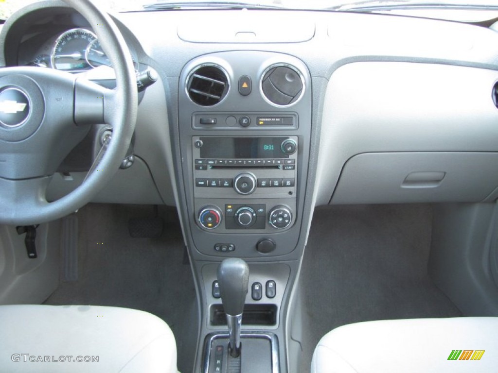 2008 Chevrolet HHR Special Edition Controls Photos