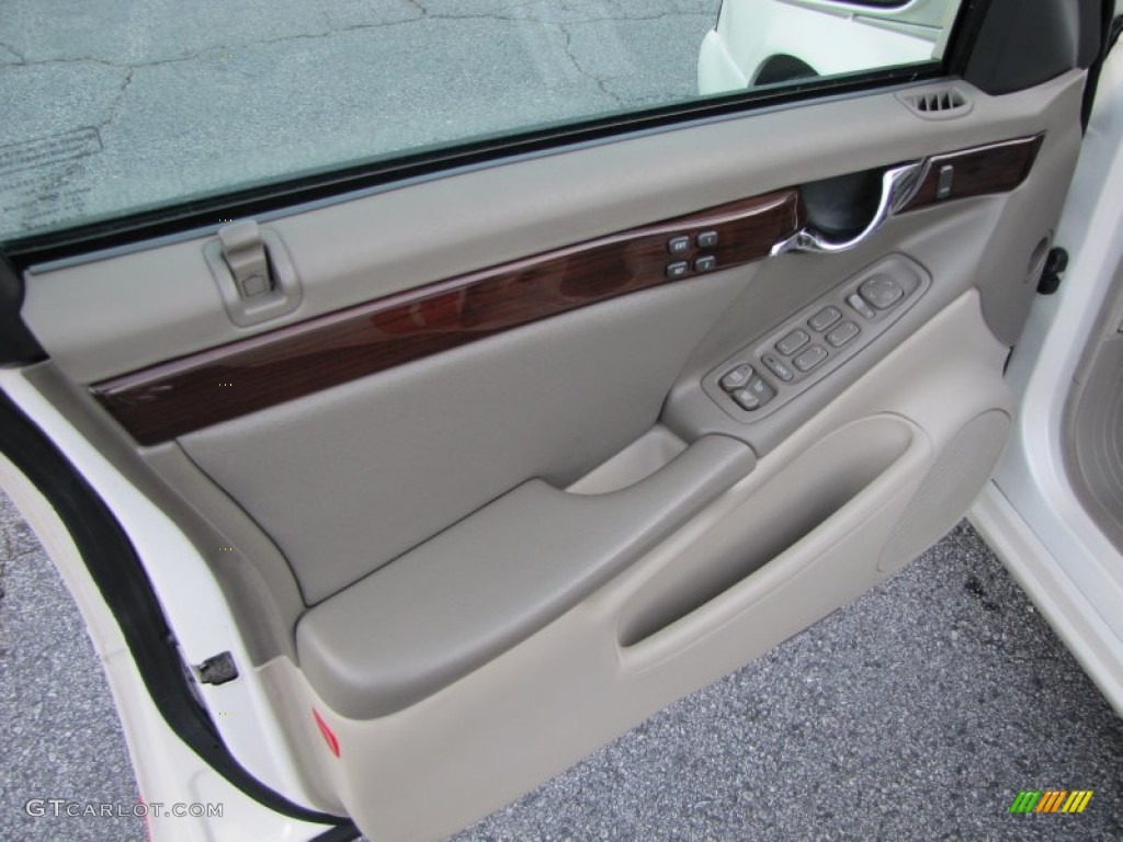 2001 Cadillac DeVille DTS Sedan Door Panel Photos