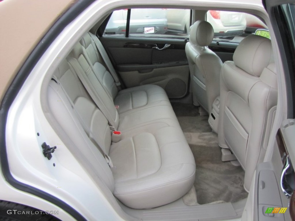 Neutral Shale Interior 2001 Cadillac DeVille DTS Sedan Photo #53922400