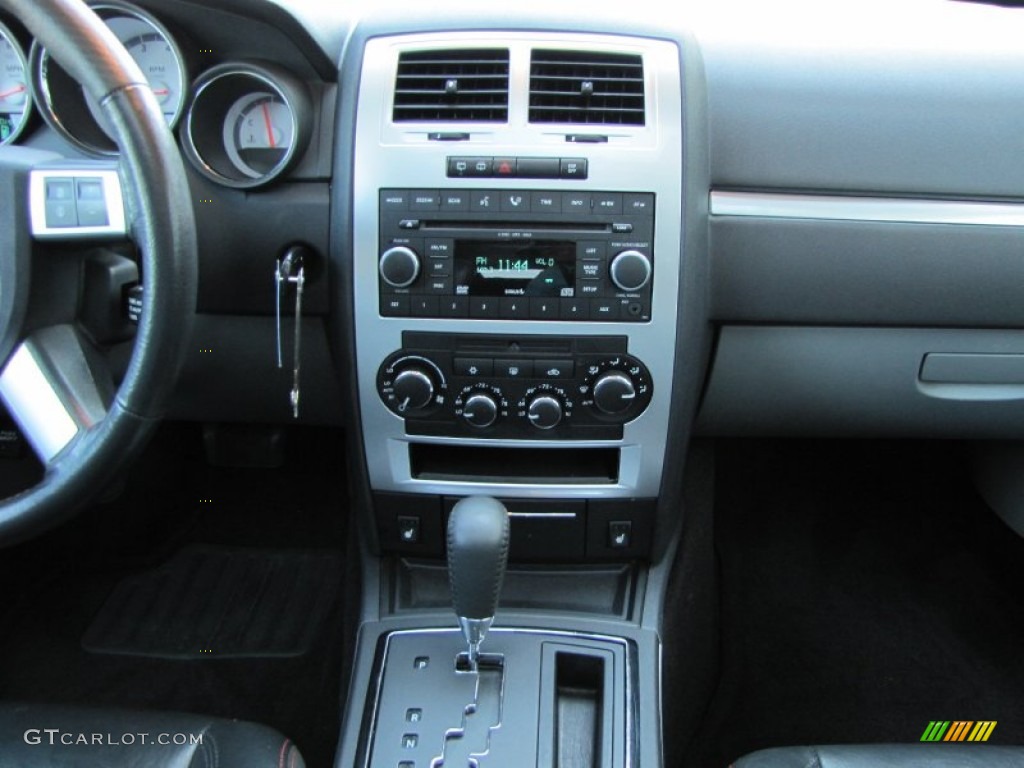 2008 Magnum R/T - TorRed / Dark Slate Gray/Light Slate Gray photo #28