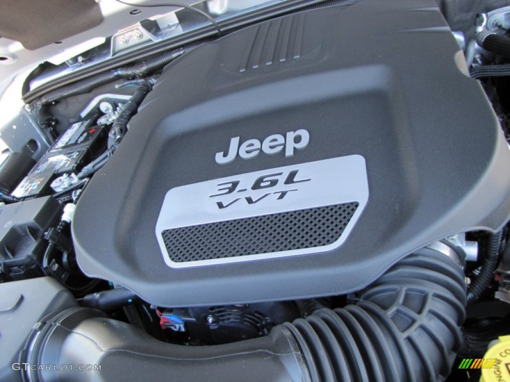 2012 Jeep Wrangler Unlimited Sahara 4x4 3.6 Liter DOHC 24-Valve VVT Pentastar V6 Engine Photo #53925179