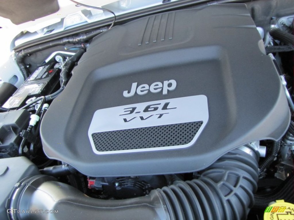 2012 Jeep Wrangler Unlimited Sahara 4x4 3.6 Liter DOHC 24-Valve VVT Pentastar V6 Engine Photo #53925448