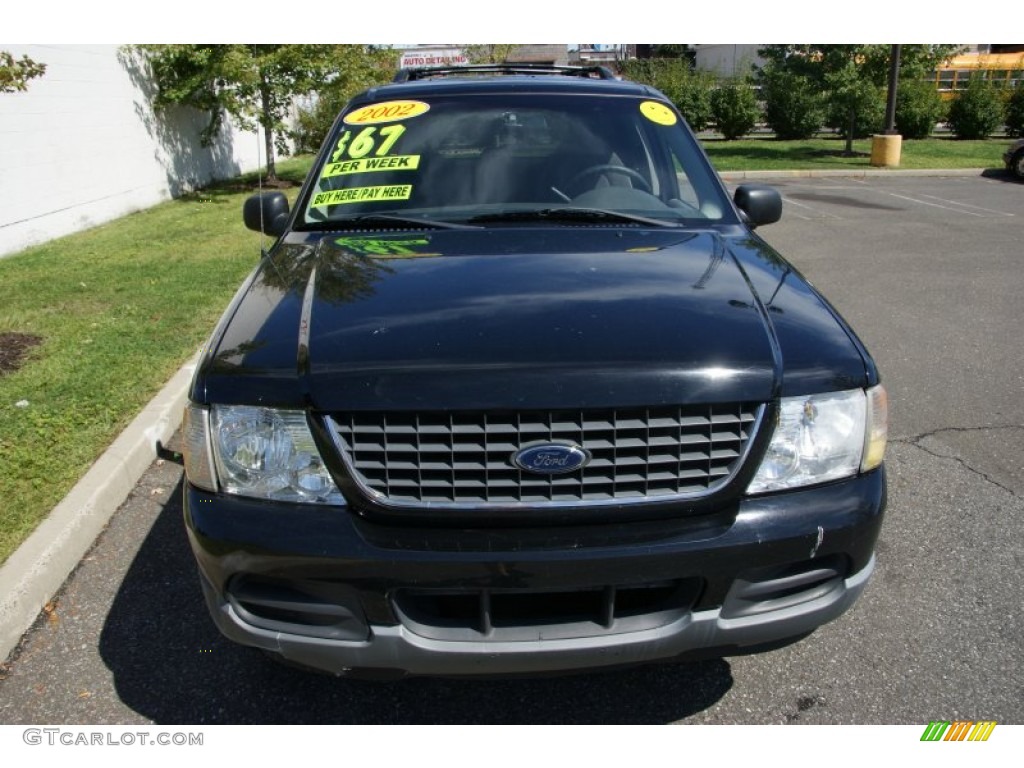 2002 Explorer XLT - Black Clearcoat / Graphite photo #2