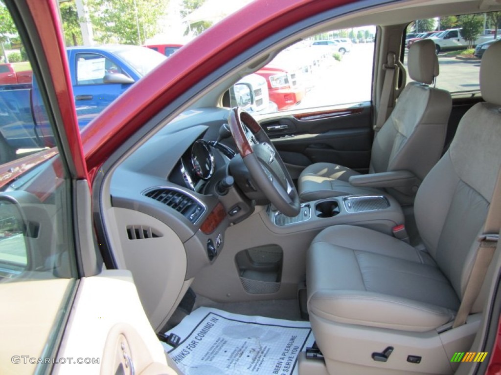 Dark Frost Beige/Medium Frost Beige Interior 2012 Chrysler Town & Country Limited Photo #53925514