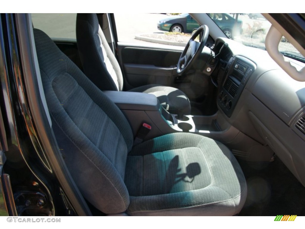 2002 Explorer XLT - Black Clearcoat / Graphite photo #14