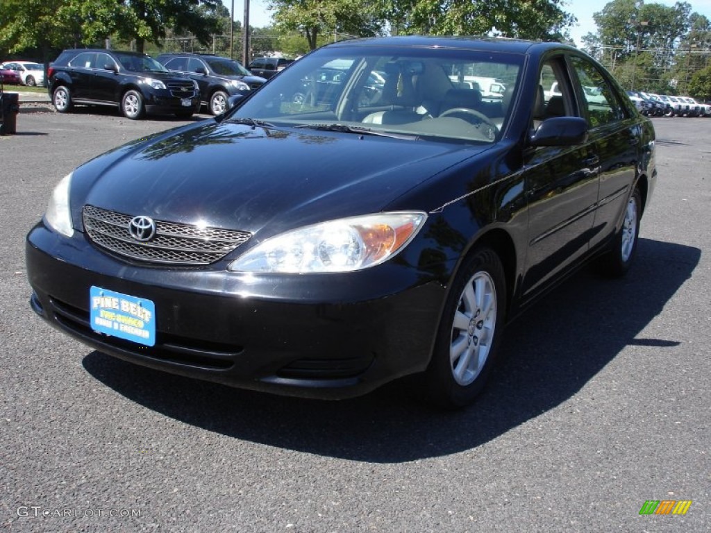 2002 Camry XLE V6 - Black / Taupe photo #1