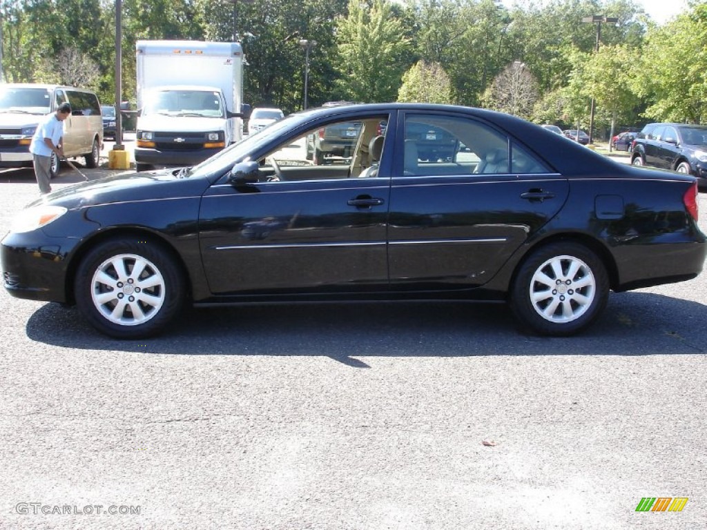 2002 Camry XLE V6 - Black / Taupe photo #9