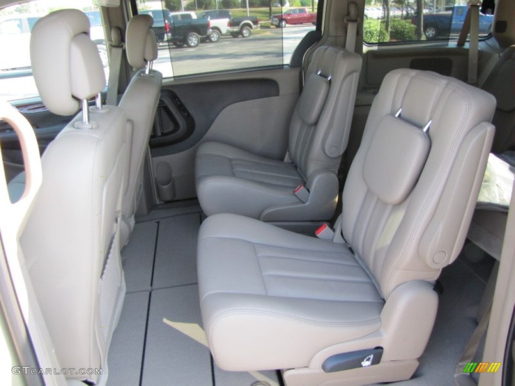 Dark Frost Beige/Medium Frost Beige Interior 2012 Chrysler Town & Country Touring - L Photo #53926144