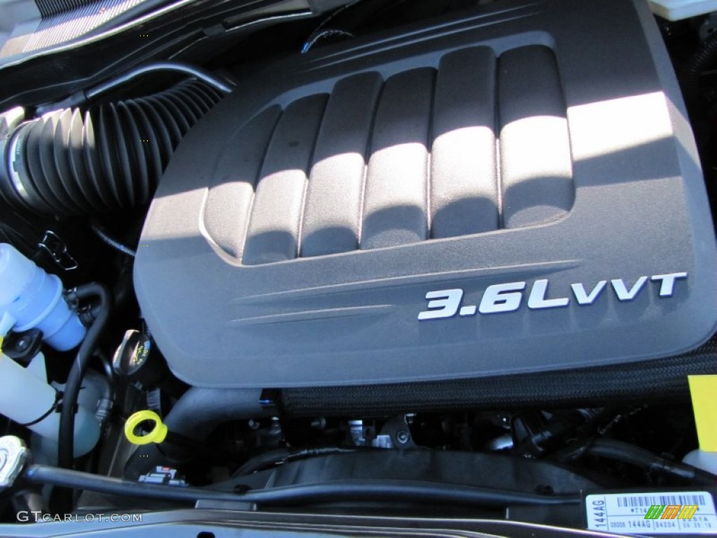 2012 Chrysler Town & Country Touring - L 3.6 Liter DOHC 24-Valve VVT Pentastar V6 Engine Photo #53926189