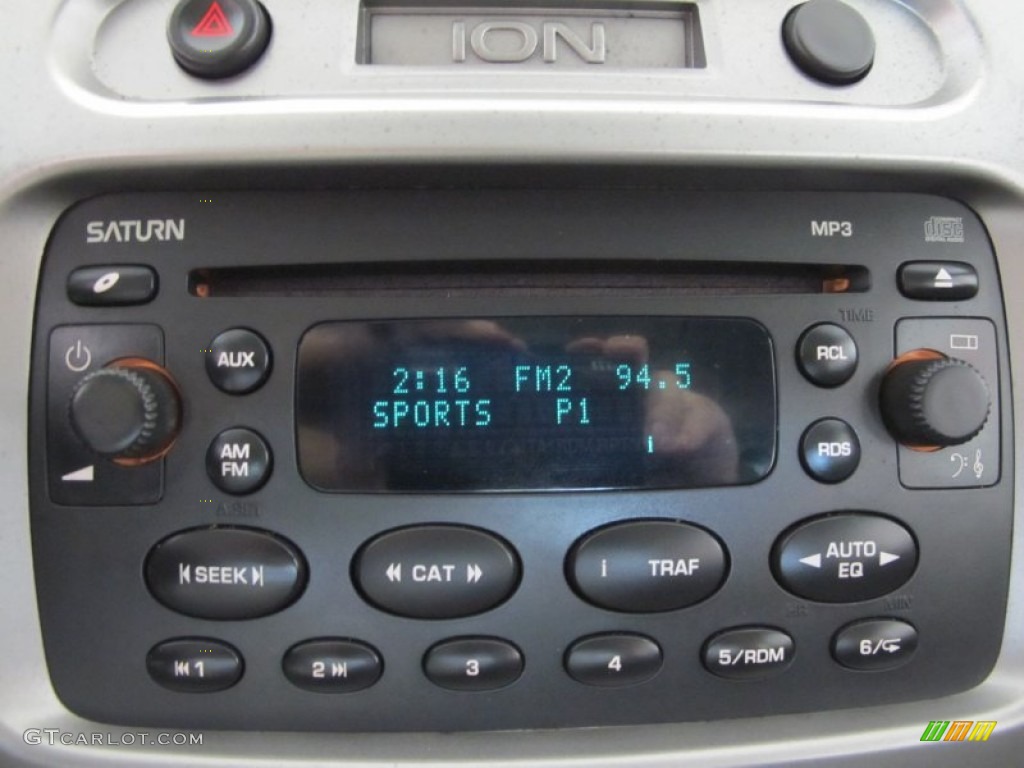 2004 Saturn ION 3 Quad Coupe Audio System Photo #53930590