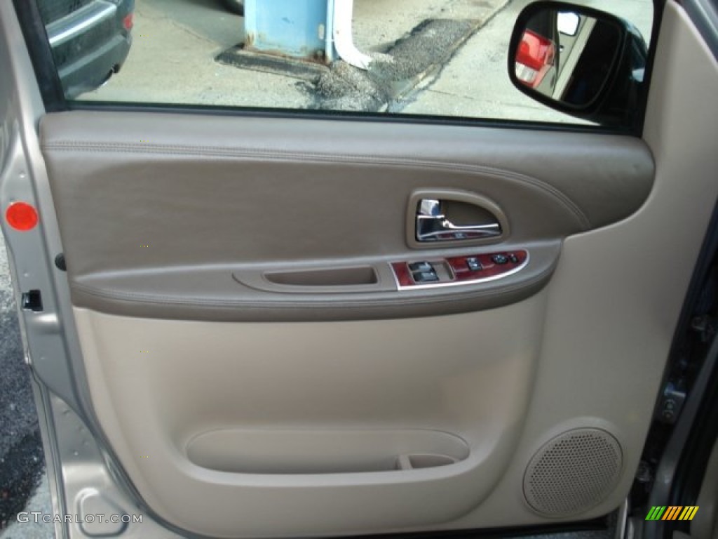 2006 Terraza CX - Cashmere Metallic / Cashmere photo #15